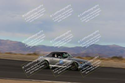 media/Jan-08-2023-SCCA SD (Sun) [[8f6a5b9391]]/Intermediate Group/Session 1 (Bowl)/